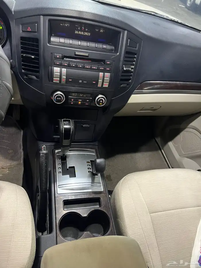 ميتسوبيشي باجيرو 2011 9