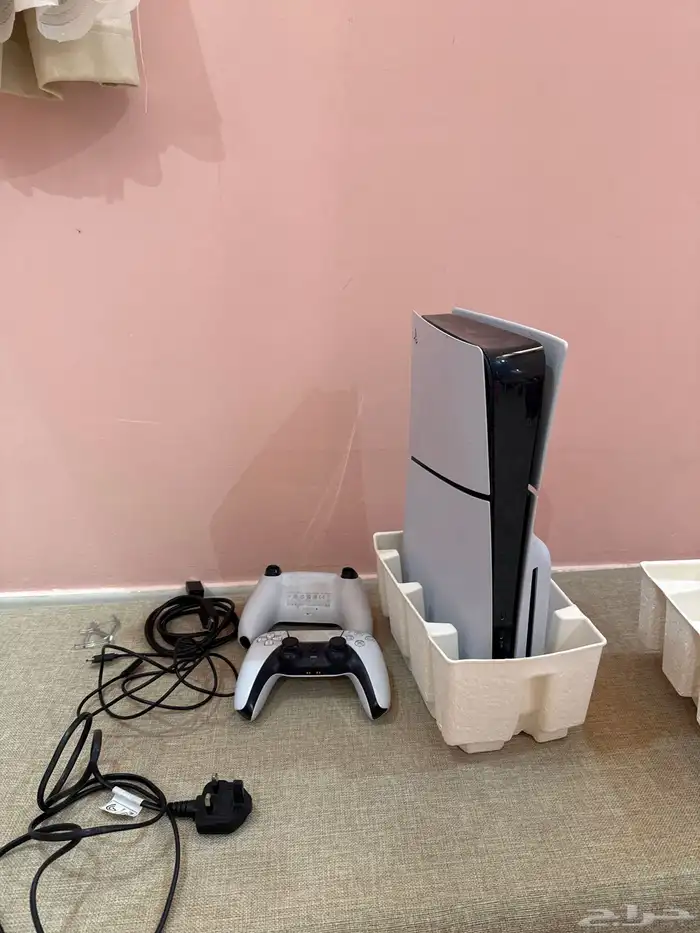 بلاستيشن5سليم راي -جهاز اصدار بلو   1تيرابايت 0