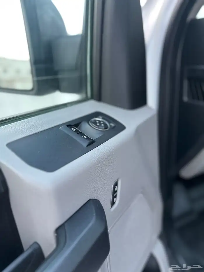 F150 فورد 8 سلندر دبل وكاله 12