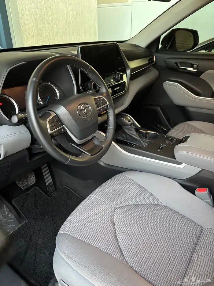 للبيع تويوتا هايلاندر اخو الجديد وكاله وممشى قليل موديل2023 1