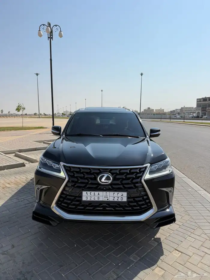 جيب لكزس 2020 فل كامل برجكتر نقط عمياء AD سعودي 5