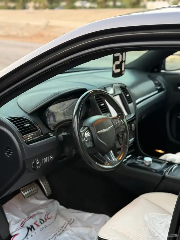 للبيع كرايزلر 2021 S وكاله 9