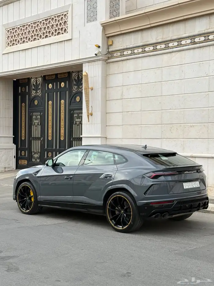 لامبورجيني اوروس 2022 سماكو بحاله الجديد 9