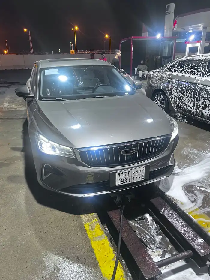 جلي ام قراند لتقبيل 2