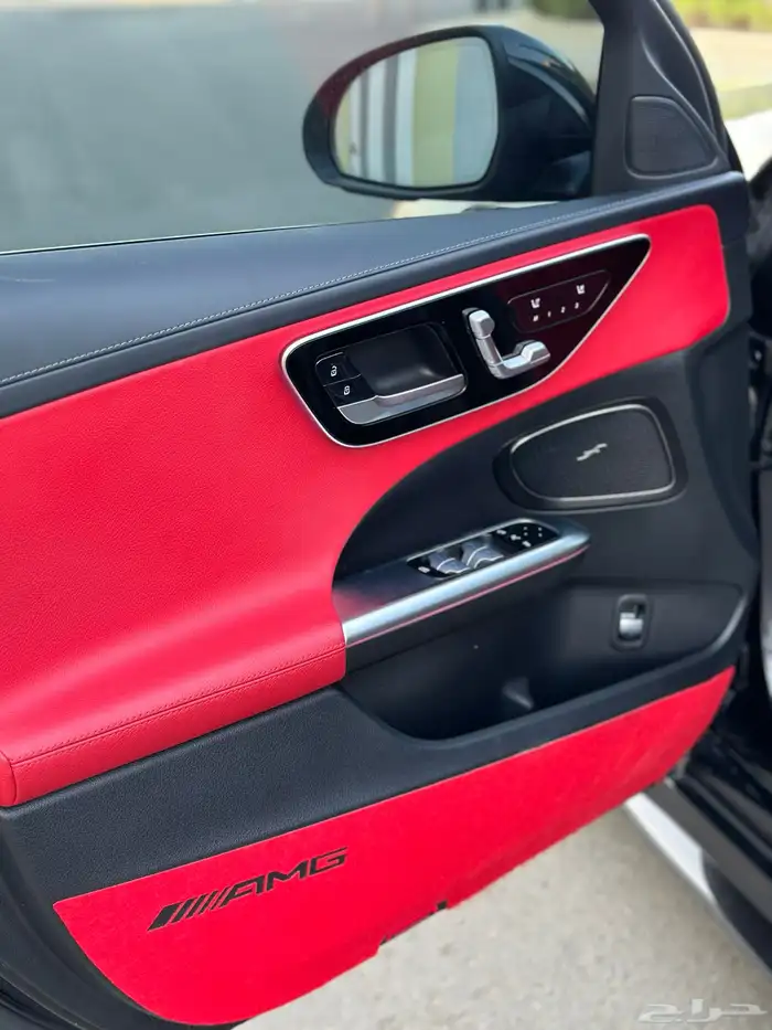 مرسيدس C300 2022 42