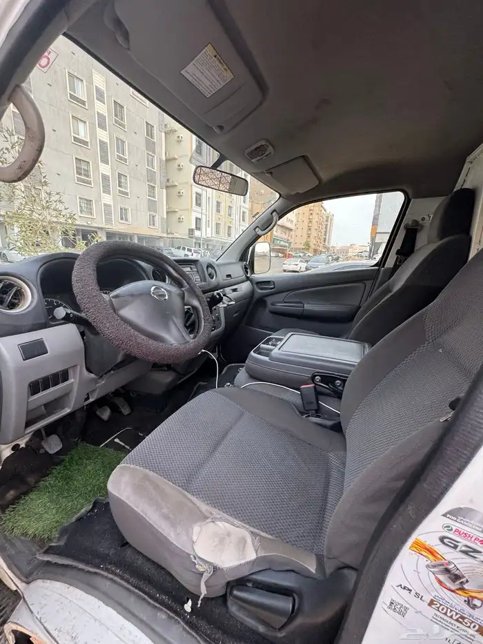 نيسان موديل2013باص بضاعه 4