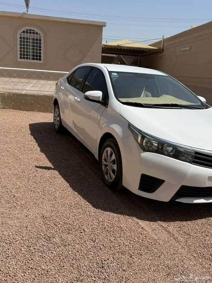 للبيع كورلا 2015 2