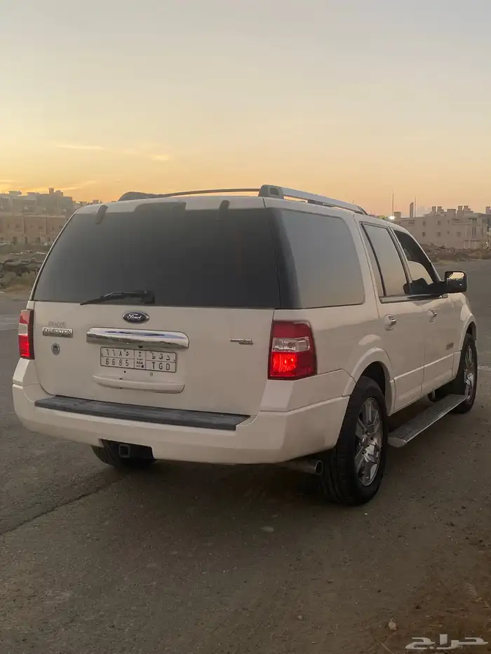 فورد اكسبديشن 2008نظيف جدا 14