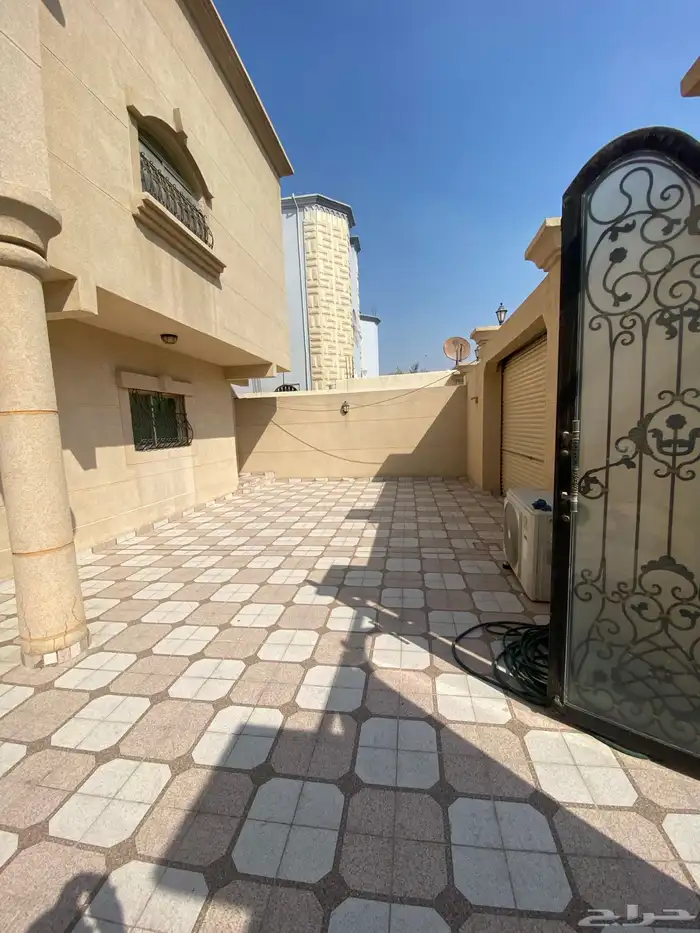 دور ارضي للايجار حي المنار ب 35 الف 1