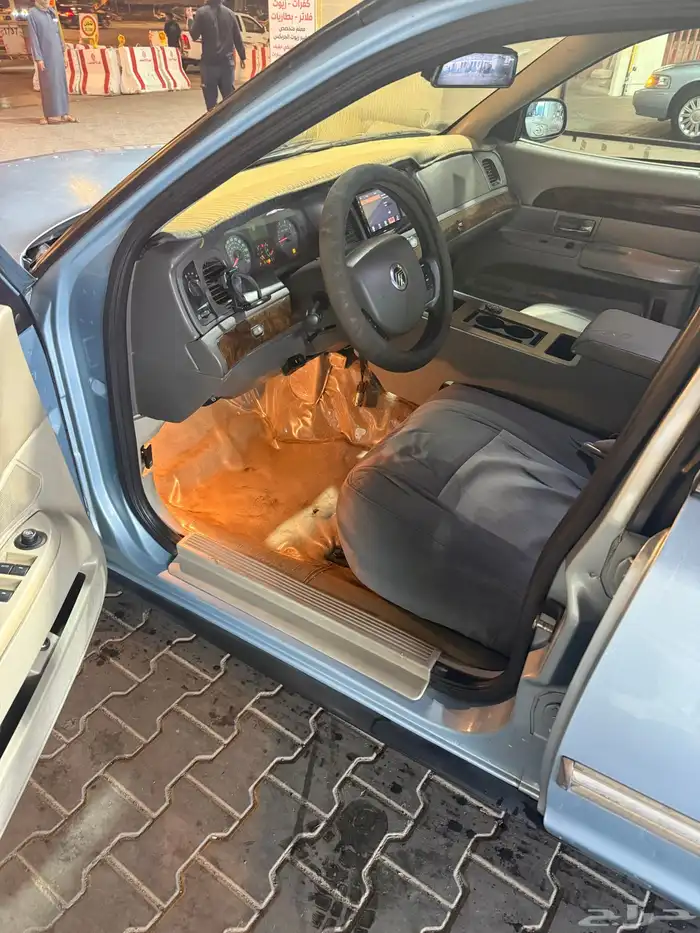 فورد قراند ماركيز 2010 7