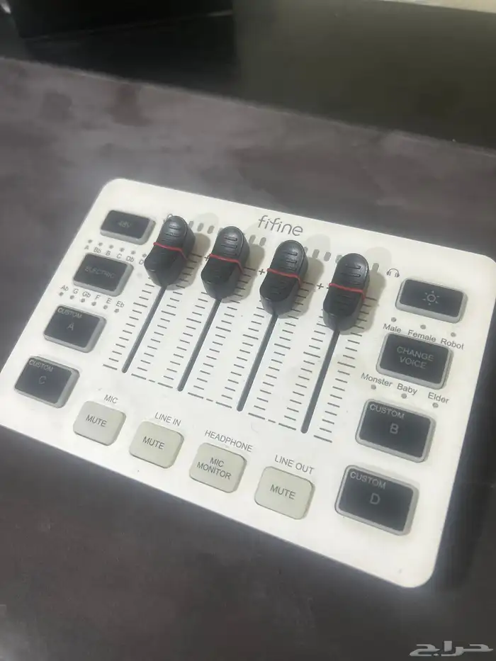 مكسر fifine (للبيع) شغال ومالي شهر شاريه وما احتاجه ع سوم 0