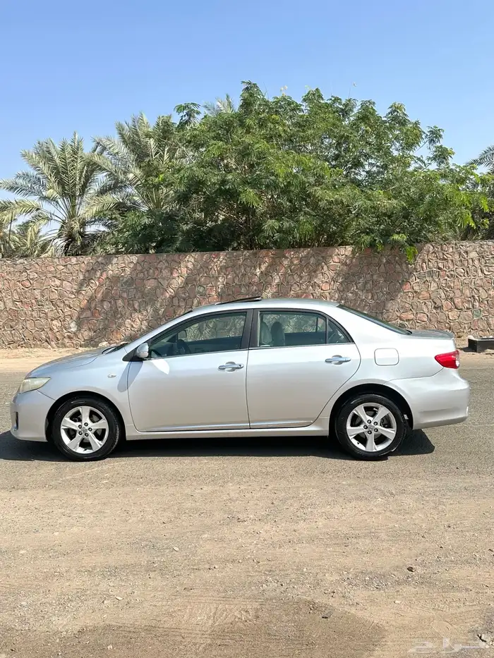 كورولا 2011 فل كامل 7