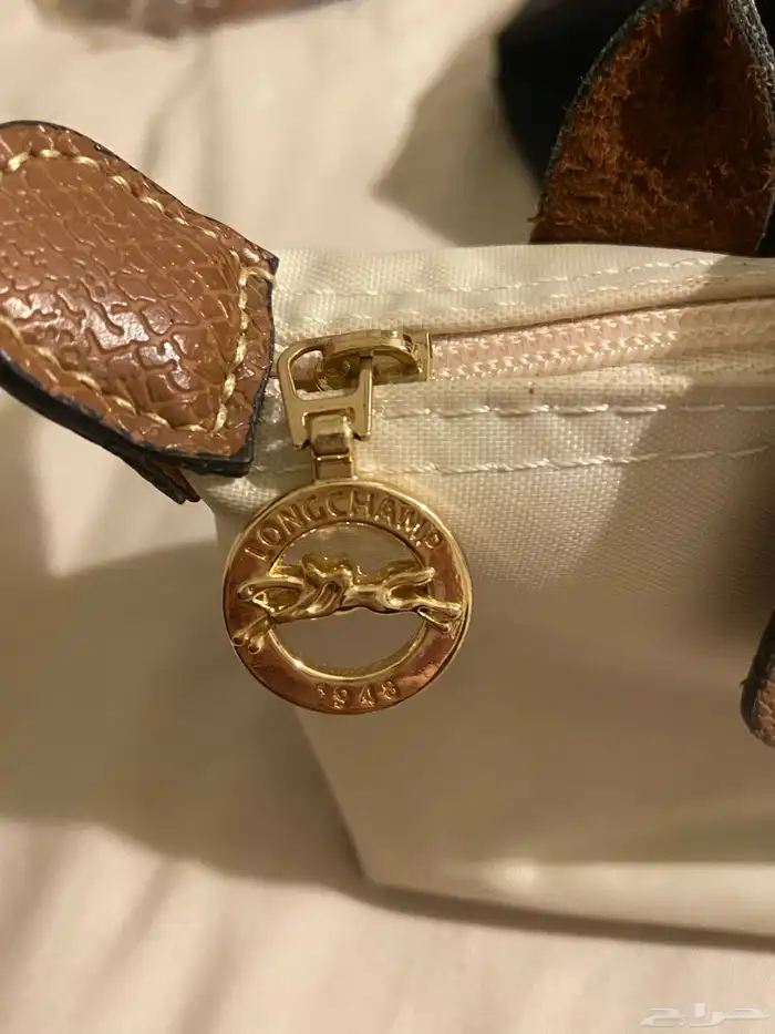 شنطة ( Longchamp ) 1