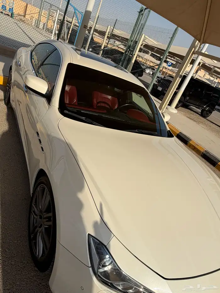 مازراتي جيبلي Q4 8