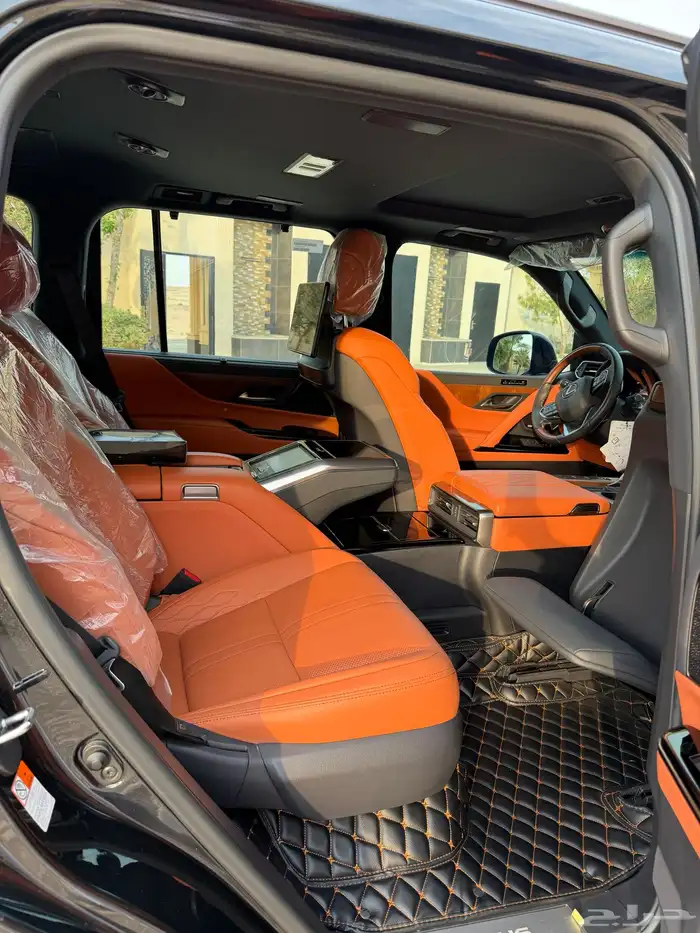 لكزس VIP - LX600 بلاك اديشن موديل 2023 بريمي 28