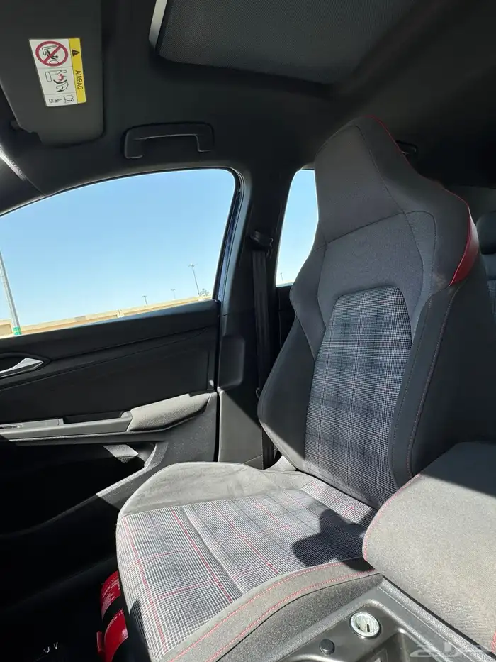 فولكس واجن جولف GTI 2022 53