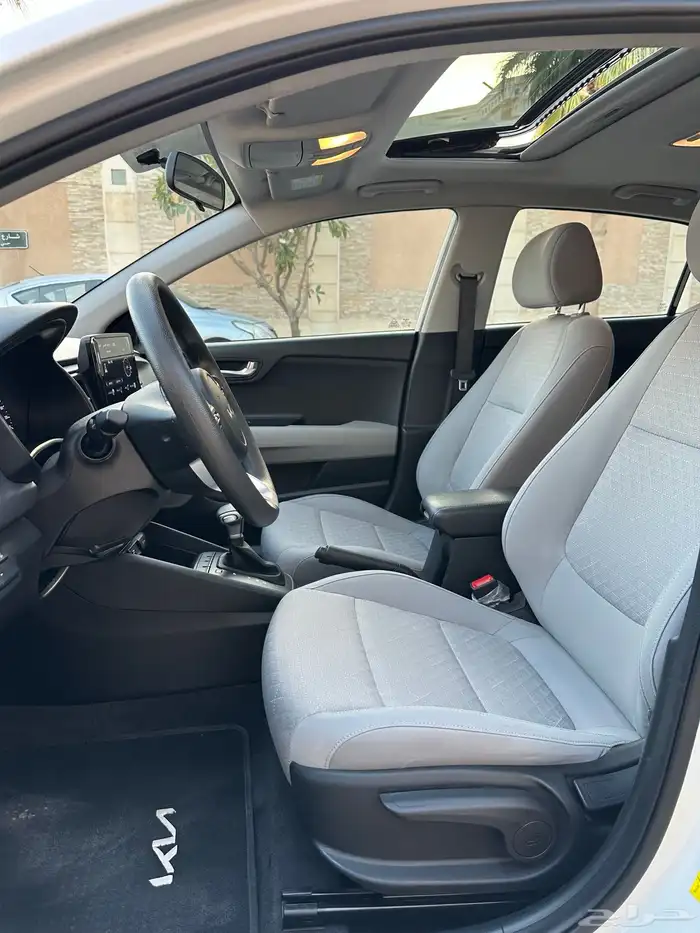 كيا ريو هاتش باك فل كامل العداد21 الف فقط 2023 12