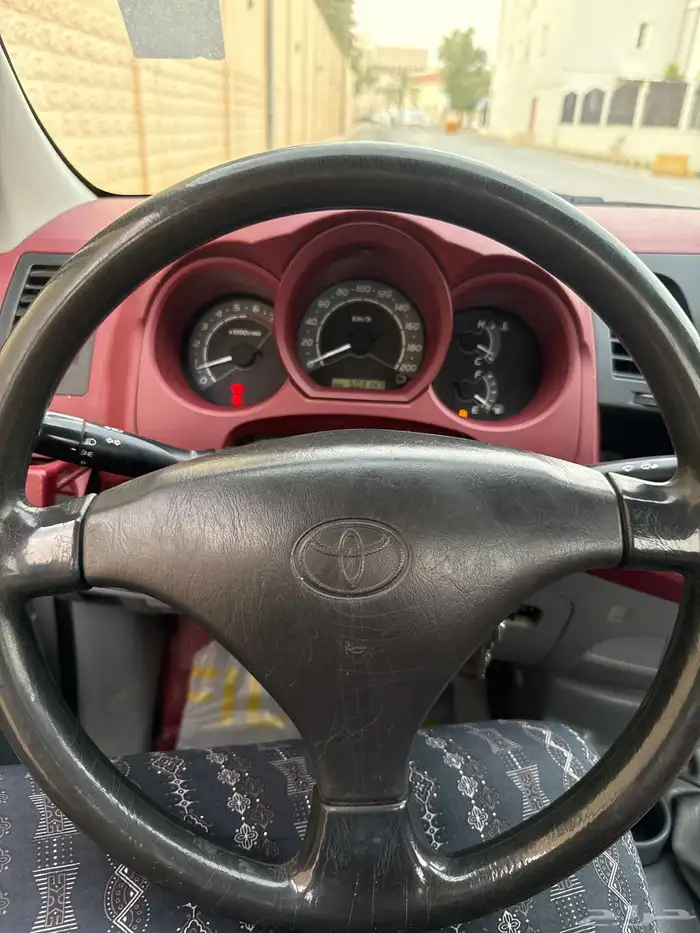 للبيع هايلوكس2010 GLX 3