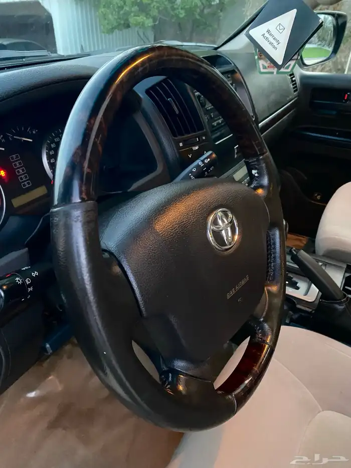 جيب مخزن شبه الجديد فل كامل. 6. مديل2010 العداد143 24