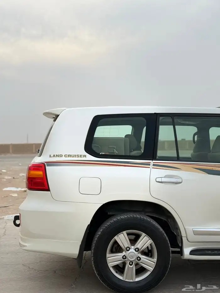لاند كروزر 2010 شرط عبداللطيف 5