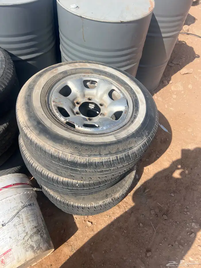 4 كفرات دتسن للبيع مستعمله التواصل واتس اب فقط 0