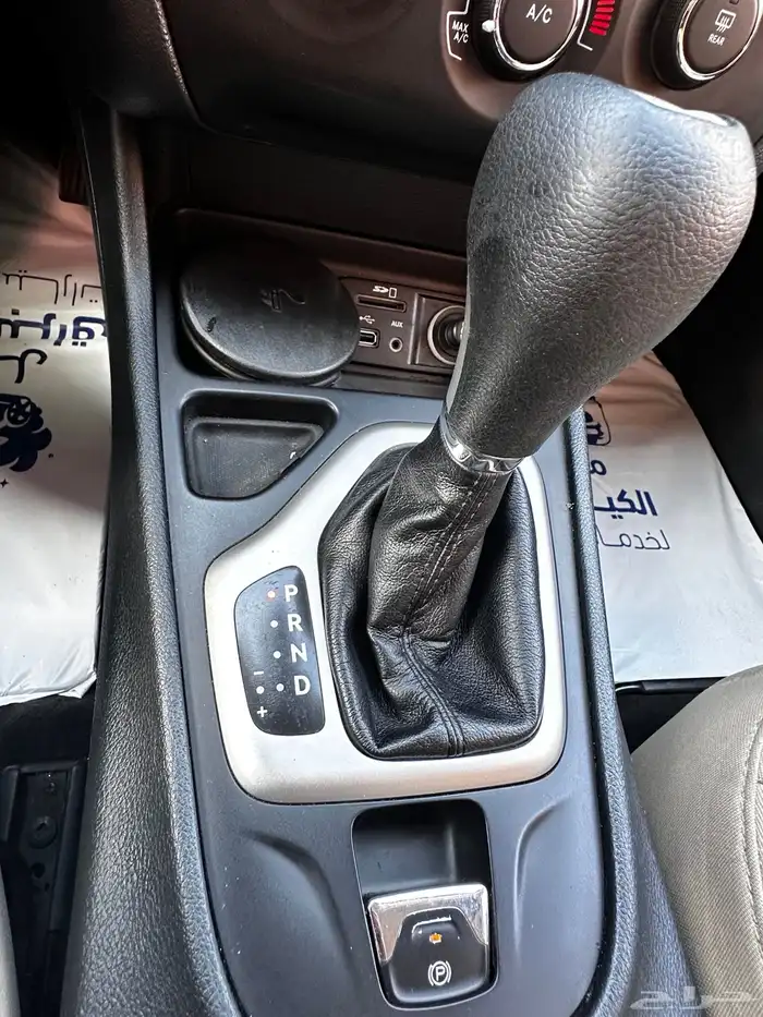 جيب شيروكى سبورت 2016 13