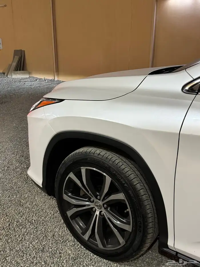 لكزس RX 2017 مخزنه 10