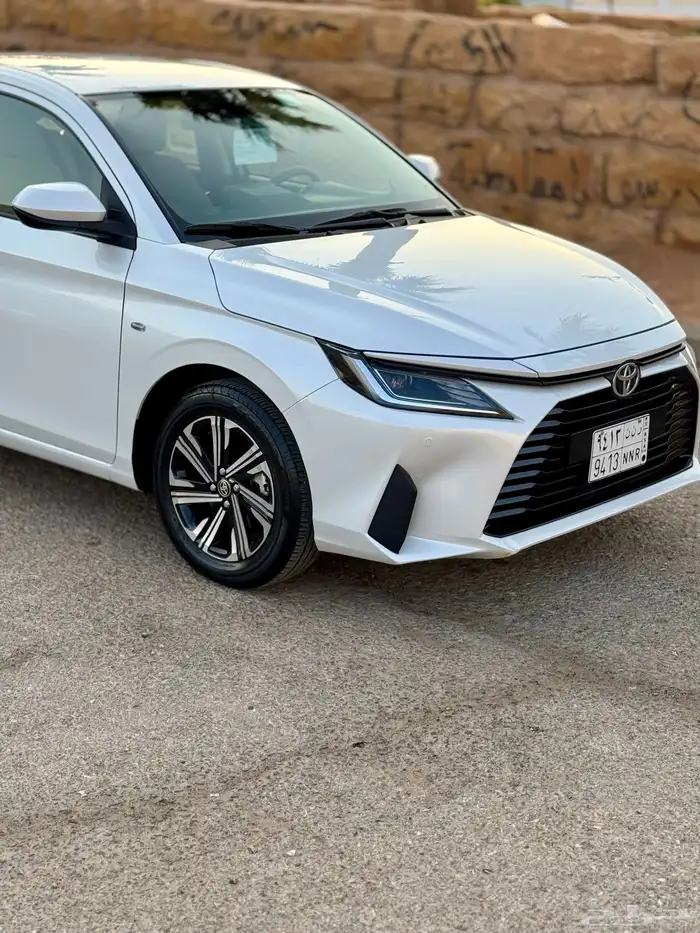 للبيع تويوتا يارس ((Y plus)) 2024 ((ممشى 12 ألف)) 15