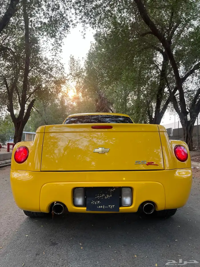 مخزن كشف ونيت بيك اب شيفرولية SSR موديل 2003 60