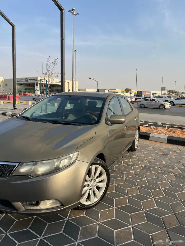 كيا سيراتو 2012 6