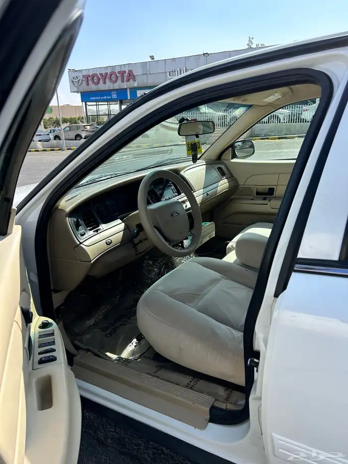 فورد كراون فكتوريا 2012 14