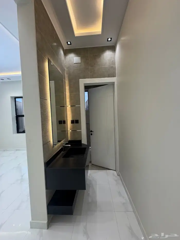 للبيع بمدينه أبها حي البديع شقه تمليك علوي ب480 الف 3