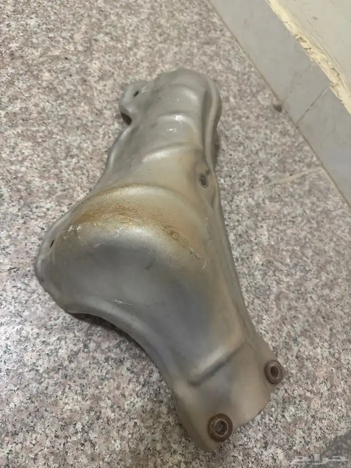 للبيع هدرز شعبه هايلوكس 2014 مع حامي وكالة 3