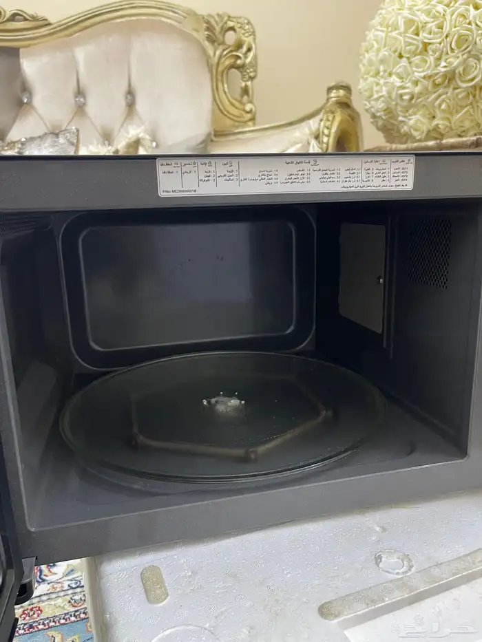مايكرويف LG نظف 1350 W الموديل الحديث 6