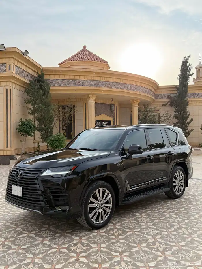 لكزس VIP - LX600 بلاك اديشن موديل 2023 بريمي 3