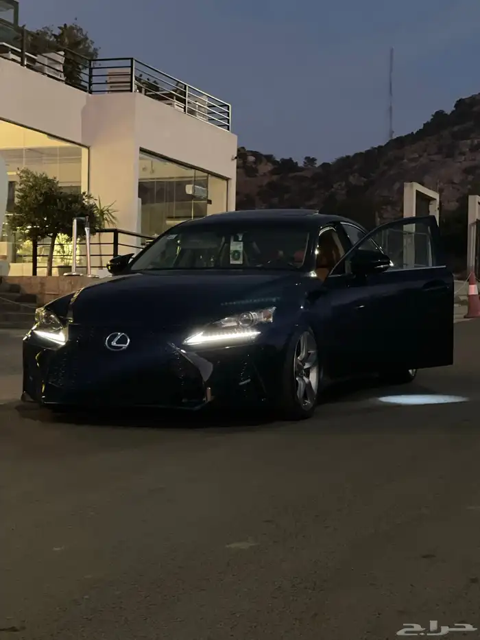 لكزس is(350)2015 فل كامل 2