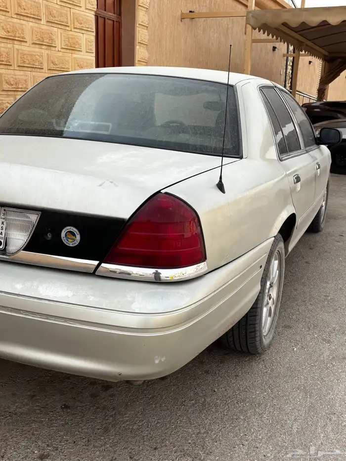 فورد فكتوريا 2005 4