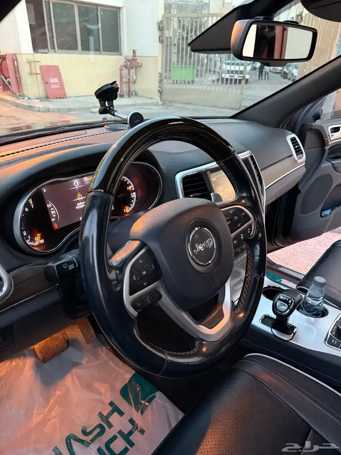 جيب قراند شروكي 2014 فل كامل 5