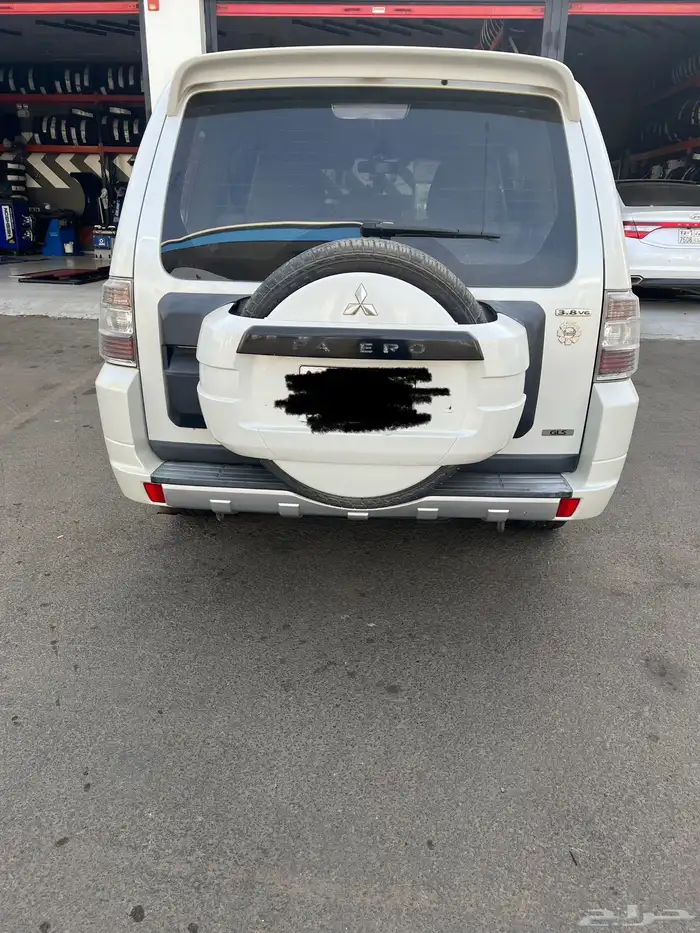 ميتسوبيشي باجيرو 2011 0