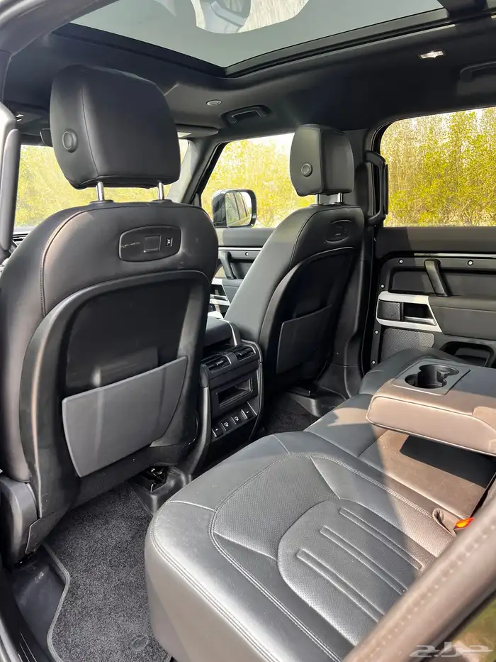 للبيع لاندروفر ديفندر SE 7