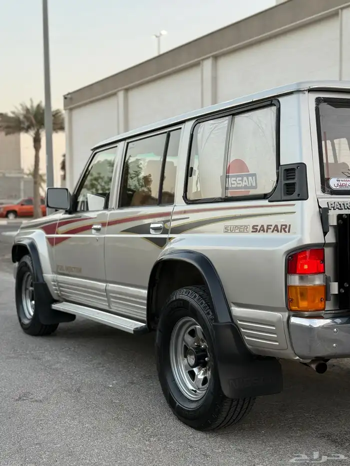 نيسان باترول 1992 3