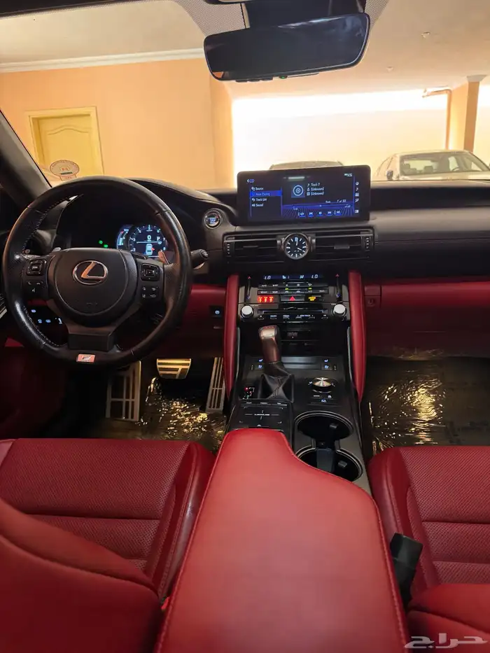 لكزس IS 350 F 2023 فل 39