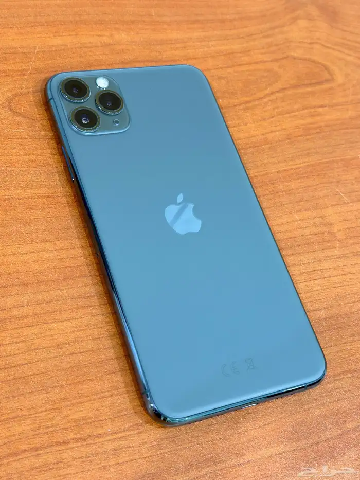 ايفون iPhone 11 برو ماكس نظيف 256GB أخضر بكرتونه 1