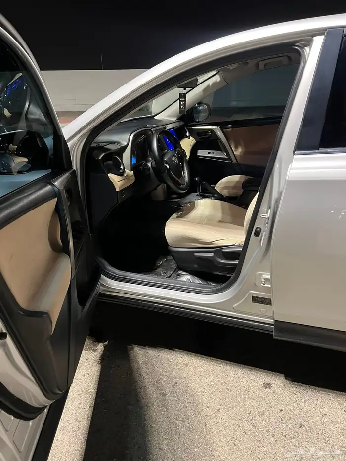 تويوتا راف فور 2015 8