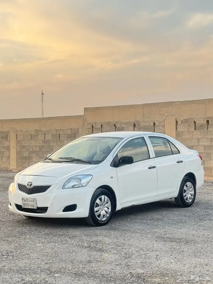 يارس 2011 قير عادي للبيع 2