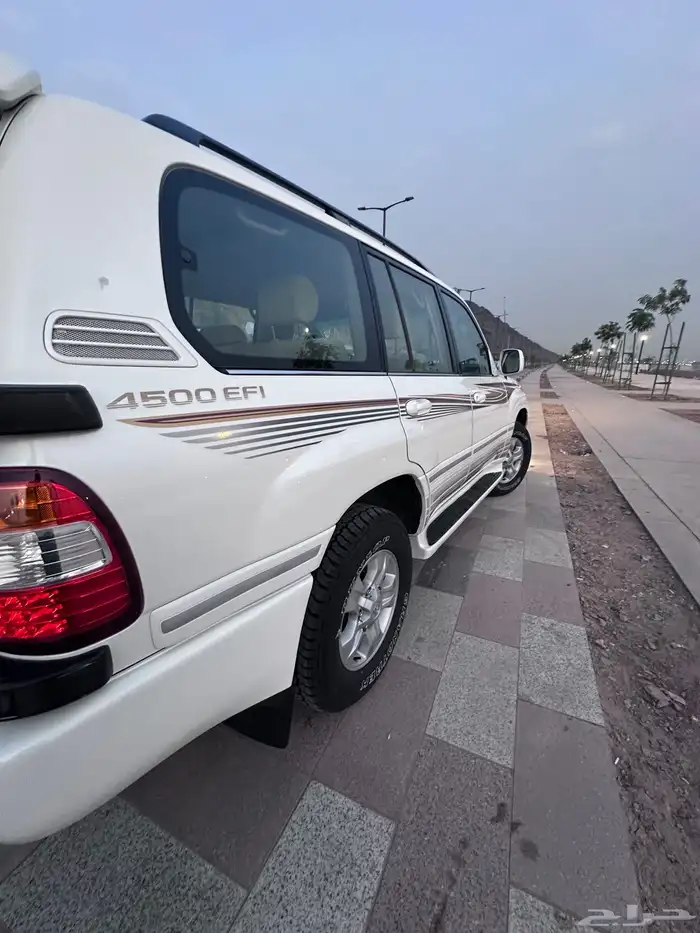 لاندكروزر 2007 4