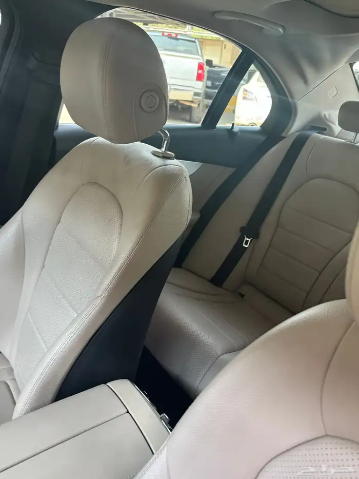 مرسيدس C200 Class 8