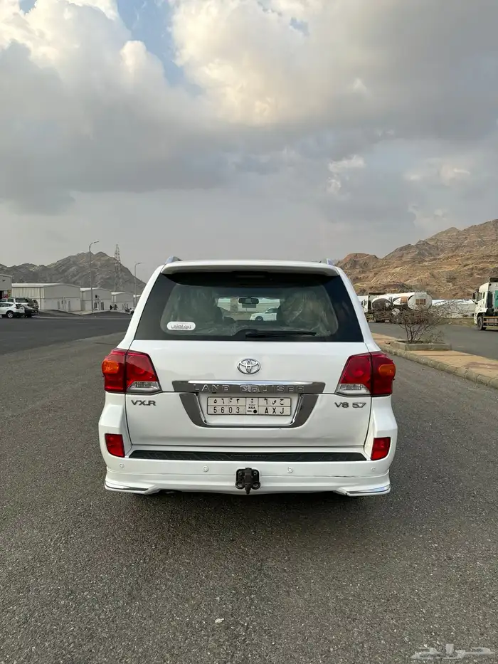 فيكسار 2009 فل كامل نظيف جدا 4