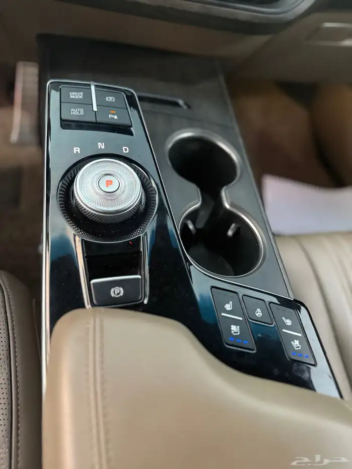 كياK8 موديل 2023 هايبرد 13