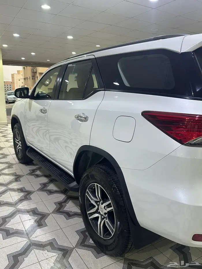 فورشنر 6 سلندر 2023 وكالة خالي من الرش 5